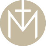 Logo Rosenkranz Werkstatt - ein M mit einem Kreuz das aus der Mitte des Buchstaben M kommt