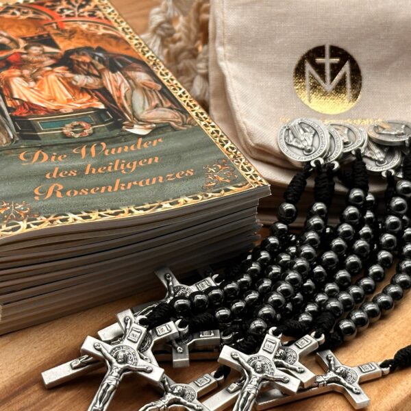 Geschenkset 10 Stück 10er Rosenkränze offen mit Benediktuskreuz, Hämatit Perlen, Gebetsbuch und Beutel