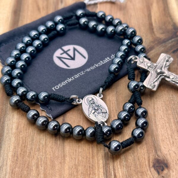Rosenkranz "Gottes Liebe" Hämatit mit schönen schwarzen Stoffbeutel
