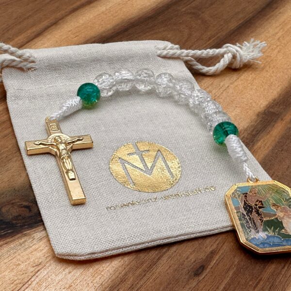 Offener 10er Rosenkranz mit einer goldenen Medaille von Johannes dem Täufer und Jesus